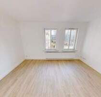 Lichterhellte 2-Raum-Wohnung mit Wannenbad - Chemnitz Lutherviertel