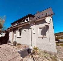 Familien aufgepasst: Saniertes Einfamilienhaus in Mittenaar