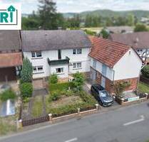 Wohnen mit Charme: Fachwerkhaus mit Scheune und grünem Paradies in Sarnau - Lahntal / Sarnau