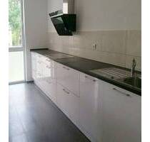 Wohnen auf einer Ebene mit hochwertiger EBK und super großem Balkon! - Ludwigshafen am Rhein Rheingönheim / Stadtbezirk 521