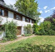 AIGNER - Wohnen im Grünen: Einfamilienhaus mit großzügigem Garten nahe der Ludwigshöhe - Großdingharting