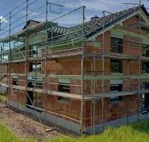 Energieeffizientes Einfamilienhaus mit Wärmepumpe: Erstbezug in Striegistal bei Freiberg & Mittweida