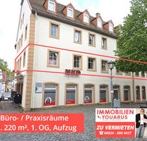 Provisionsfrei zu vermieten: Praxis Büro Gewerbeeinheit 1. Etage mit Aufzug im Zentrum Ottweiler Altstadt