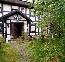 Ruhige Lage und weiter Blick im beschaulichen Lüerdissen - dieses Haus mit Charakter wartet auf Sie