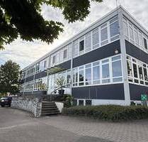 Große Büro- oder Gewerbefläche nahe der Hamburger Stadtgrenze - Wedel