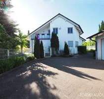 Lichtdurchflutete Doppelhaushälfte auf dem Güdinger Berg! - Saarbrücken Güdingen