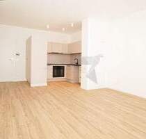 Exklusives Wohnen in Toplage - 2 Zimmer mit Außenstellplatz, EBK und Südbalkon am Kulturpalast - Chemnitz Rabenstein