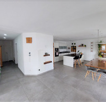 Exklusive Erdgeschoss- Wohnung inkl. Einzelgarage, Balkon, Terrasse und hochwertiger Einbauküche - Neresheim
