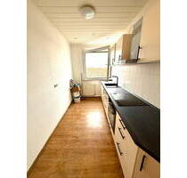 2 Zi.-Whg inkl. EBK, Balkon, Stellplatz und Keller - Merseburg