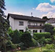 Weitblick inklusive - Einfamilienhaus eingebettet von Grün in Niederlinxweiler!