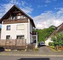Sehr gepflegtes saniertes Einfamilienhaus mit hochwertiger EBK und zwei Balkonen - Löhnberg Obershausen