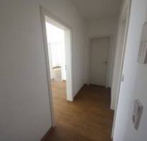 Besichtigungen bitte telefonisch! 2 Raumwohnung Erdgeschoss mit Balkon- Steinstraße 23 - Gotha Ost