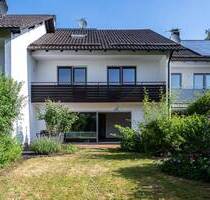 AIGNER - Viel Platz für Ideen: Großes Reihenmittelhaus in ruhiger Lage von Zorneding