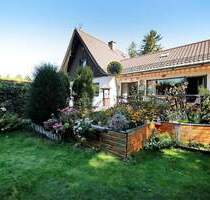 Uriges Einfamilienhäuschen mit Ausbaupotential und wunderschönem eingewachsenen Garten - Gröbenzell