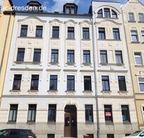 Lichtdurchflutete und ruhige 2-Raum-Wohnung mit Balkon in einem liebevoll kernsanierten Gründerzeithaus - Chemnitz Bernsdorf