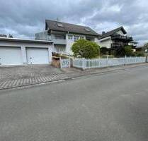 Modernes Einfamilienhaus mit Einliegerwohnung in traumhafter Blicklage mit Doppelgarage - Eisighofen