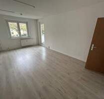 Geräumige 3-Zimmer-Erdgeschosswohnung mit Balkon! - Magdeburg Neu Olvenstedt