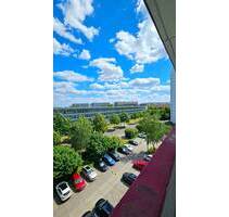 Hauptstadtmaler-Bezugsfreie Wohnung mit Ausblick in guter Lage - Berlin Neu-Hohenschönhausen