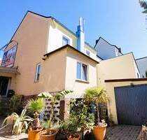 Wo Kindheitserinnerungen entstehen: Einfamilienhaus mit Baugrundstück Essen-Altendorfer Straße