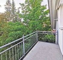 Charmante Dachgeschosswohnung in Taufkirchen - ideal für Singles oder Paare