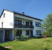 ÄLTERES 2-FAM.-HAUS mit schönem GARTEN in EMMERTING