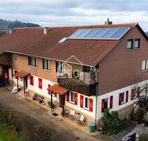 Großzügiges Wohnobjekt mit Potenzial für vielfältige Nutzungskonzepte - Gaildorf