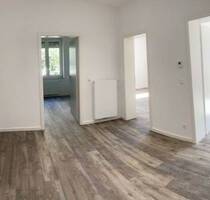 Schön renoviert - Sofort frei + mit EBK ! - Stuttgart Untertürkheim
