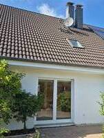 Ende der Sackgasse, Doppelhaus mit pflegeleichtem Garten - Laboe