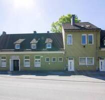 Historischer Warsteiner Bahnhof - Charmantes Mehrgenerationenhaus- oder Investitionsobjekt