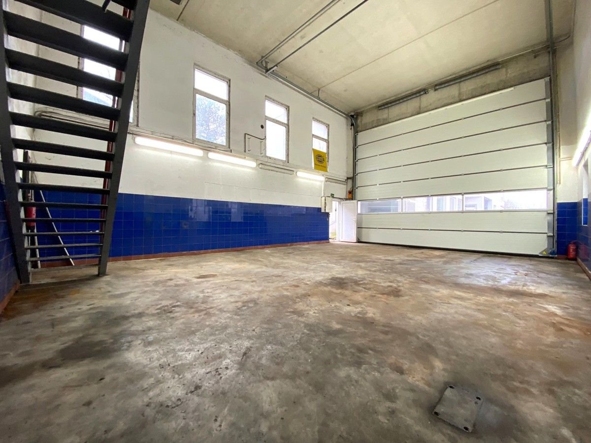 XXL Garage - mit großem Tor in Menden - ideal für Autos, Wohnmobile und Boote - Menden (Sauerland) Mitte
