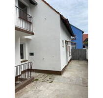 Haus für Monteure - 2.000,00 EUR Kaltmiete, ca.  110,00 m² Wohnfläche in Herxheim (PLZ: 76863)