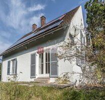 Charmantes Juwel über den Dächern von Pfeffenhausen: Gestalten Sie Ihr Traumhaus!
