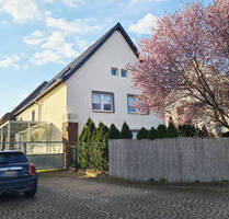 Petersberg OT Drehlitz: Einfamilien-Lehmhaus mit Swimmingpool auf großem Grundstück - Petersberg-Drehlitz