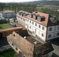 EG Wohnung (3 Stufen) im Hofbauernhaus - Ebensfeld