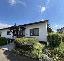 Einziehen u. Wohlfühlen. Einfamilienwohnhaus mit schönem Garten in ruhiger u. zentraler Lage von Kehl-Niedereich - Kehl (Niedereich)