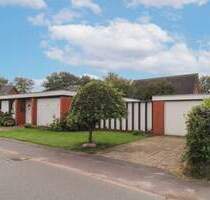 Viel Platz: Gepflegter Bungalow mit Garten, einer Garage und Freistellplatz - Niebüll