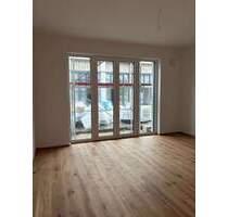 ***Erstbezug***Sehr schöne Wohnung mit Garten und Terrasse in ruhiger Lage - Amberg