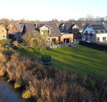Neuwertiges Einfamilienhaus mit Seegrundstück in Fünfhausen - Hamburg Ochsenwerder