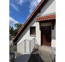 Lichtdurchflutete 2,5 Zimmer Maisonettewohnung mit Balkon und Garage - Heimsheim