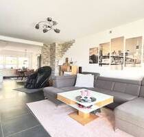 Einzugsbereit & hochwertig modernisiert! 122 qm Ideal aufgeteilt, in top Lage + Südbalkon & G-Garten - Leverkusen