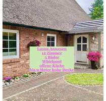 Edelstahl und Reetdach - Generationenwohnen in einem kernsaniertem historischen Gebäude - einfach traumhaft!!! - Quickborn