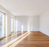 BRIGHT Teilmöblierte lichtdurchflutete 2-Zimmer-Wohnung mit Balkon - München Untergiesing-Harlaching
