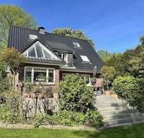 Wunderschönes Einfamilienhaus mit Blick auf den Groten Diek - Großhansdorf