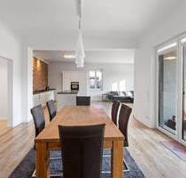 Exklusiver Bungalow mit 4 Zimmern und gepflegtem Garten in ruhiger Lage - Luckenwalde