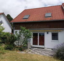 Familienfreundliche Doppelhaushälfte mit 2 Terrassen und Carport - Frickingen