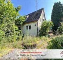 Verliebt in die Lage - Doppelhaushälfte mit 600 m² Grd. zum fairen Preis in Lauf-Kunigundensiedlung