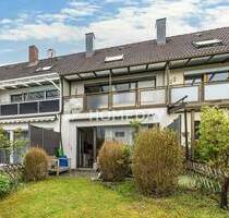 Charmantes Reihenmittelhaus mit 4 Zimmern, Garage und neuer EBK in Laaber
