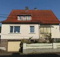 Solides Zweifamilienhaus in Uslar-Schoningen - Uslar / Schoningen