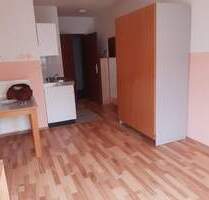 MA-Rheinau, Halmhuberstraße 4: Kleines, teilmöbiliertes Appartement - Mannheim