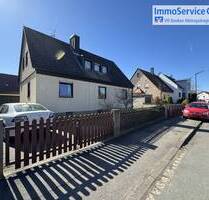 Einfamilienhaus mit großem Grundstück und Doppelgarage - Nürnberg Großgründlach